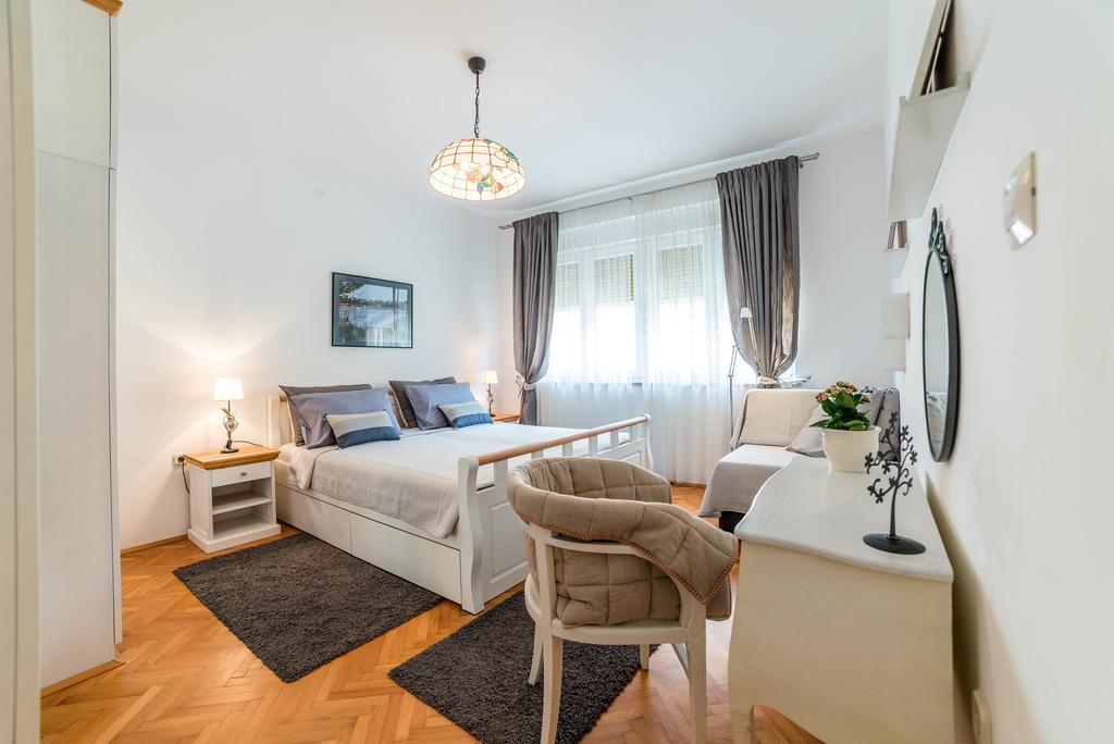 Apartment Aquileia プーラ エクステリア 写真