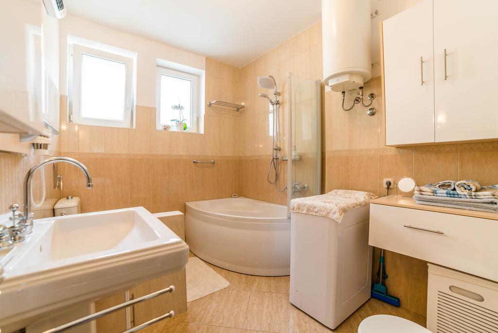 Apartment Aquileia プーラ エクステリア 写真